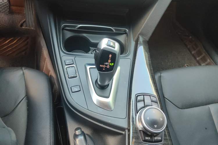 Used BMW 3 Series GT 2016 320i Design Package Edition
