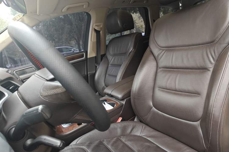 Used Volkswagen Touareg 2014 3.0 TSI New Edition