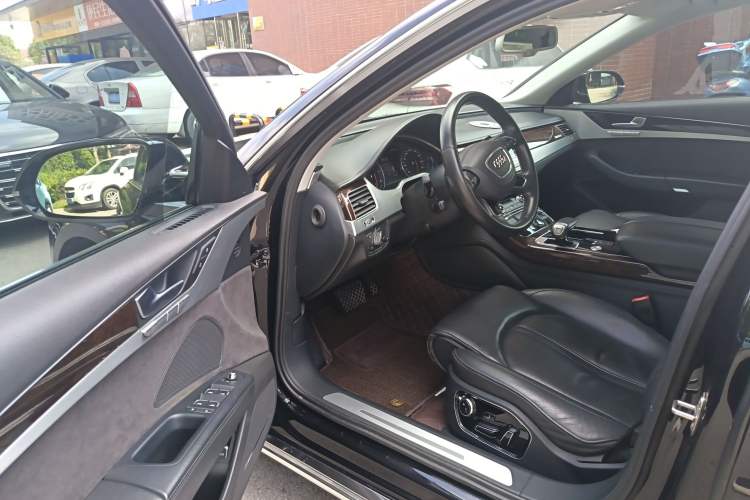 Used Audi A8 2013 A8L 45 TFSI quattro Luxury Model
