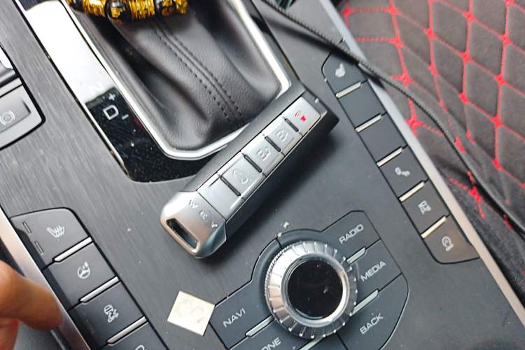 Used Wey VV5 2017 2.0T Ultra-Luxury Version
