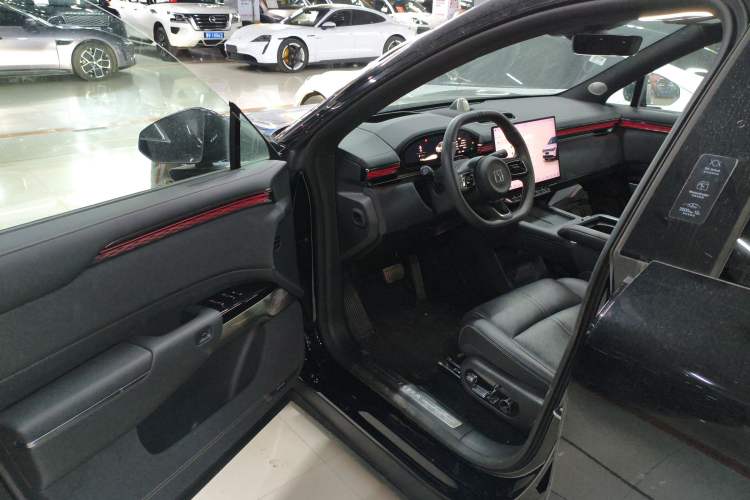 Used Zeekr 7X 2025 100 kWh Long-Range Rear-Wheel Drive with Intelligent Driving Features Interior 3