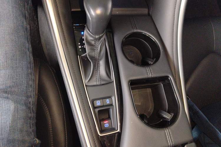 Used Toyota Avalon 2022 2.0L Luxury Edition