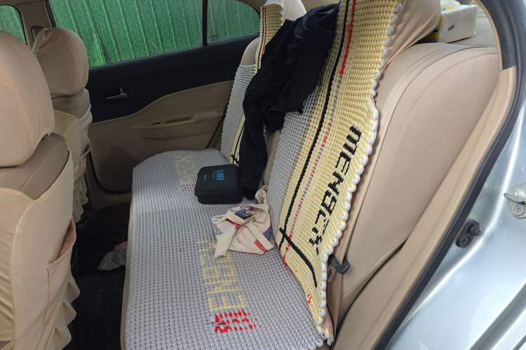 Used Bestune B50 2012 1.6L manual fashion version
