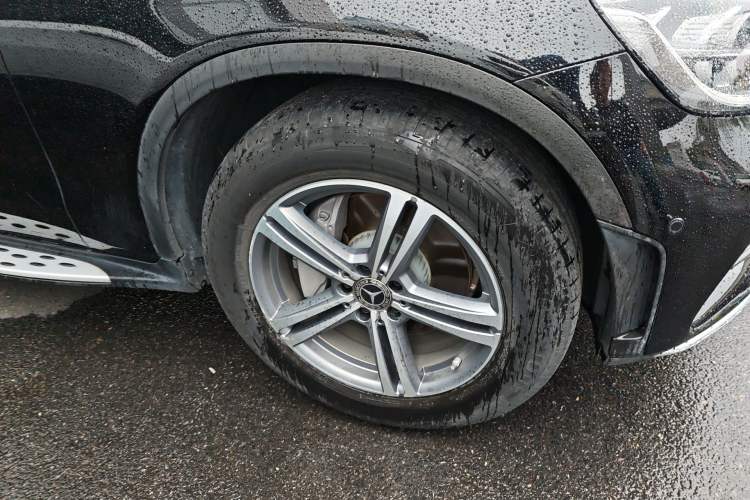 Used Mercedes-Benz GLC 2020 GLC 260 L 4MATIC Luxury Model Right Front Wheel Hub