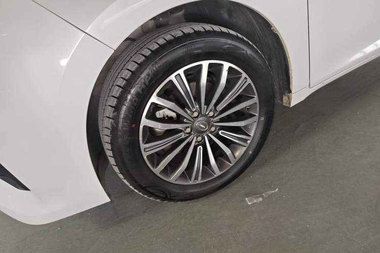 Used GAC Trumpchi M6 2021 270T DCT Luxury Edition (7-seater) Exterior 4