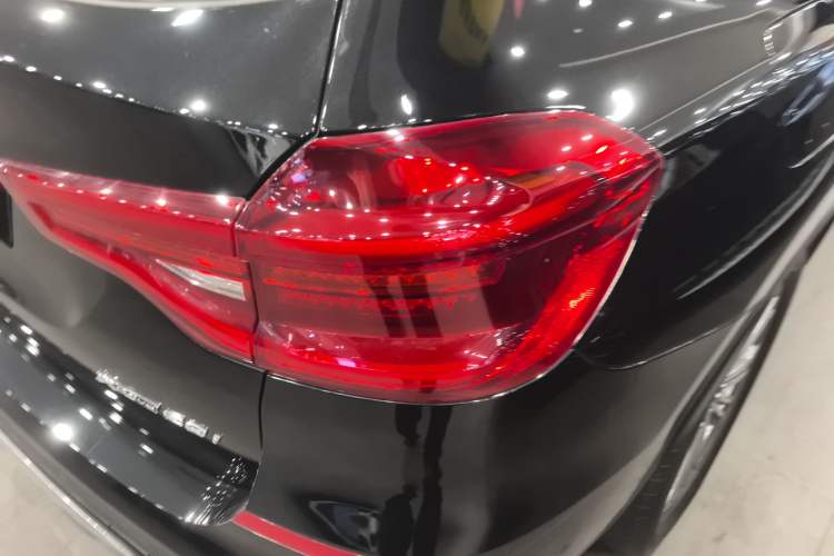 Used BMW X3 2018 xDrive28i Luxury Package China VI Emission Standard
