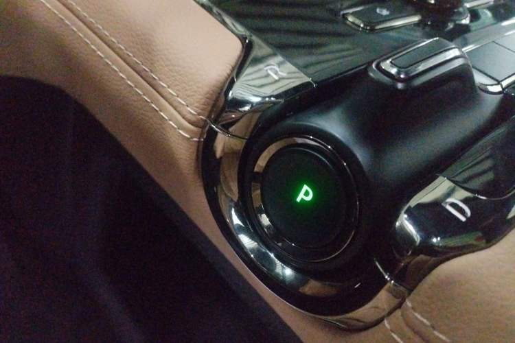 Used Nio ES8 2020 415 km Range 7-Seater Version