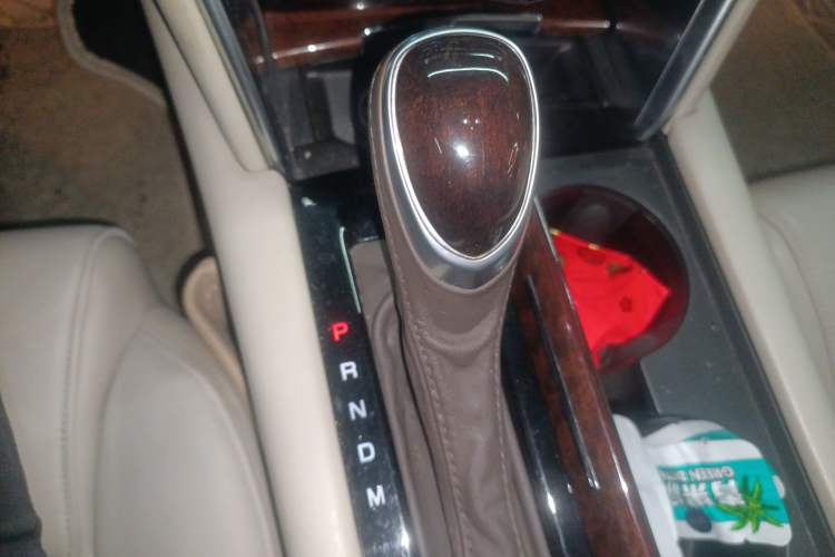 Used Cadillac XTS 2017 28T Elite Model Gear Lever