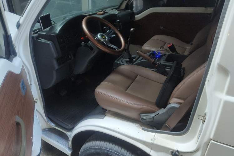 Used Soueast Delica 2008 2.0L Economy Version Driver Seat