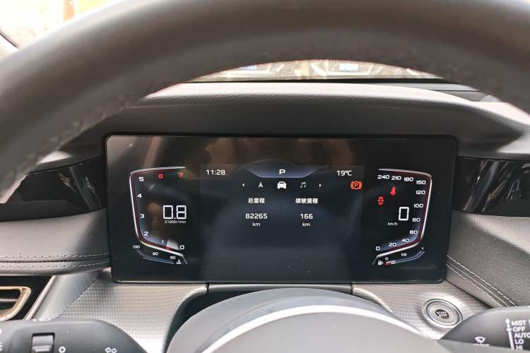 Used Hongqi H5 2024 1.5T DCT Smart Connect Flagship Edition Instrument Cluster