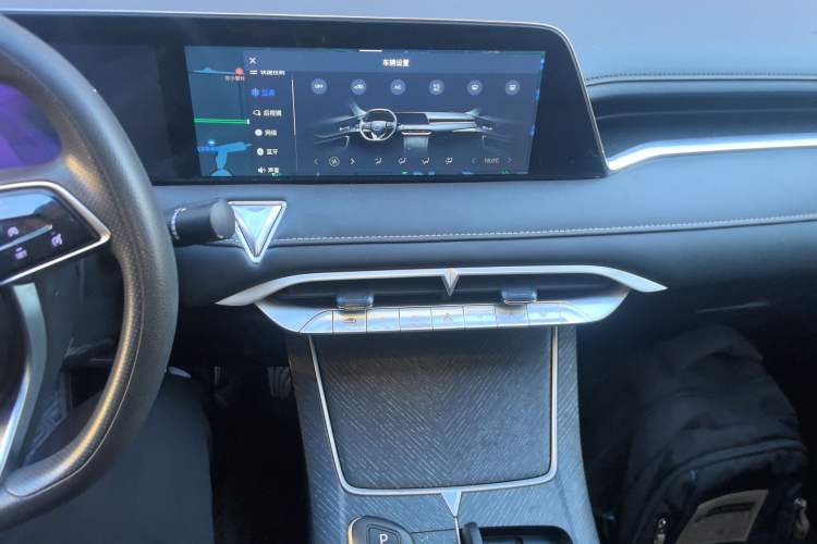 Used Venucia V 2021 260T Idol Edition
