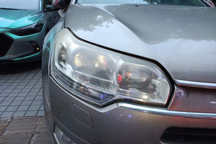 Used Citroen C5 2012 2.0L Automatic Luxury Edition Right Front Headlight