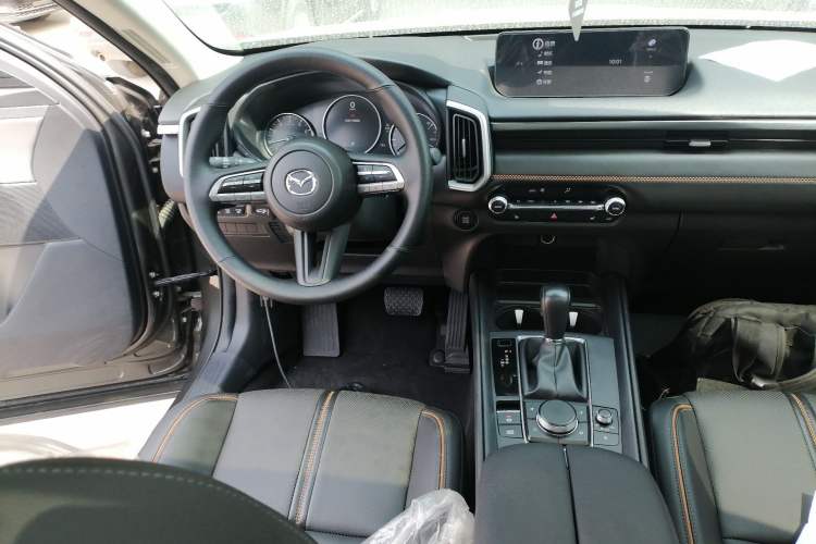 Used Mazda CX-50 2023 2.0L Leading Edition Steering Wheel