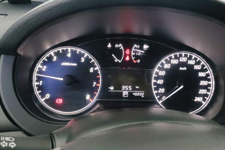 Used Nissan Tiida 2021 1.6L CVT Cool Edition
