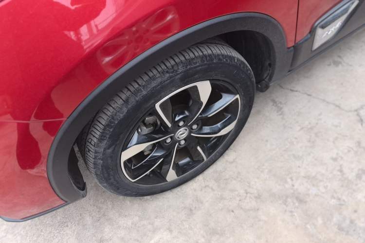 Used Dongfeng Aeolus AX4 2018 1.6L DCT Trendy & Stylish Model with Sunroof
