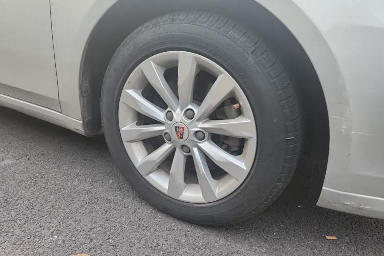 Used Roewe i6 New Energy 2017 45T Hybrid Connect & Smart Enjoyment Edition
