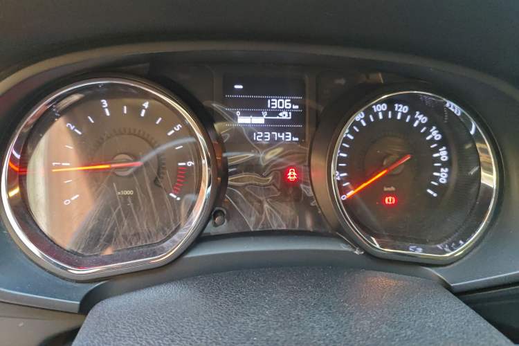 Used Citroen C3-XR 2015 1.6L Automatic Pioneer Model Odometer Close Up