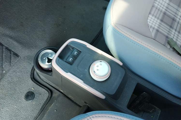 Used Chery QQ Ice Cream 2025 205km Qi Energy Version Gear Lever