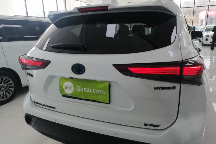 Used Toyota Highlander 2023 2.5L Smart Electric Hybrid Dual-Engine 4x4 Knight Edition 7 Seats Rear