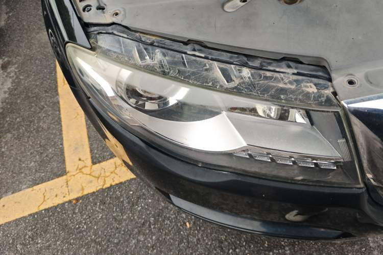 Used Haval H8 2015 2.0T Two-Wheel-Drive Standard Version Right Front Headlight