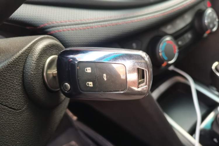 Used Chevrolet Monza 2020 Light Hybrid RS 330T Automatic Thrill Edition Vehicle Key