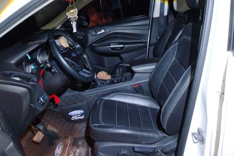 Used Ford Kuga 2017 EcoBoost 180 Two-Wheel-Drive Tiger Leap Model Left Front Seat