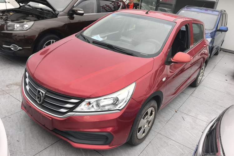 Used Baojun 310 2016 1.2L manual Comfort trim level