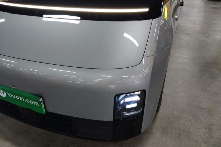 Used Li Auto MEGA 2024 Ultra Model