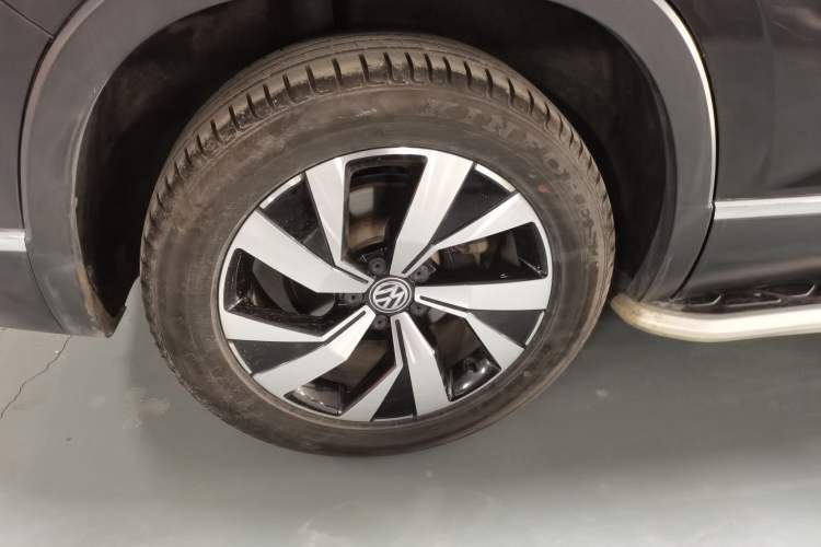 Used Volkswagen Tayron 2019 330TSI Two-Wheel Drive Luxury Model China VI Standard