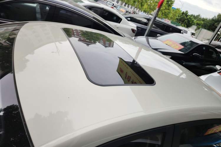 Used Roewe i5 2020 1.5L Automatic 4G Connect Luxury Flagship Edition
