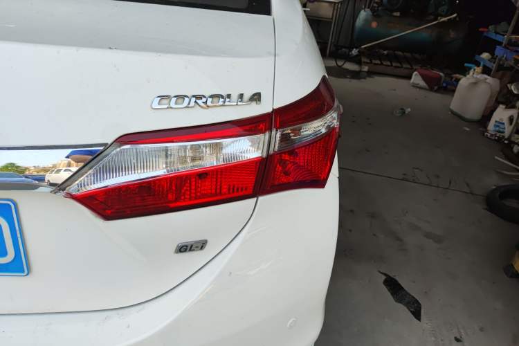 Used Toyota Corolla 2014 1.6L CVT GL-i Right Rear Taillight