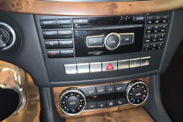 Used Mercedes-Benz CLS 2012 CLS 300 CGI Audio And AC Panel