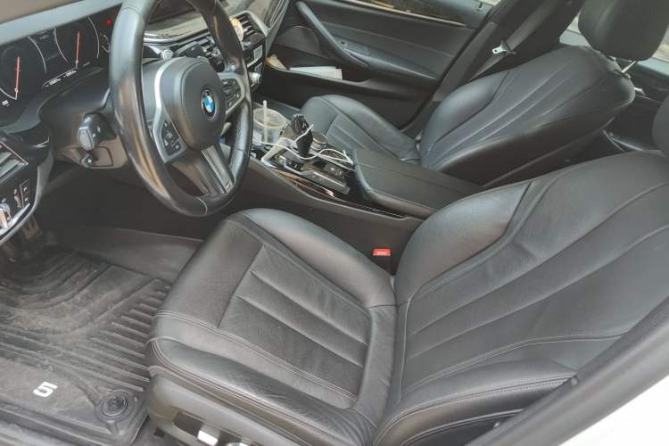 Used BMW 5 Series 2019 530Li Leading Model M Sport Package
