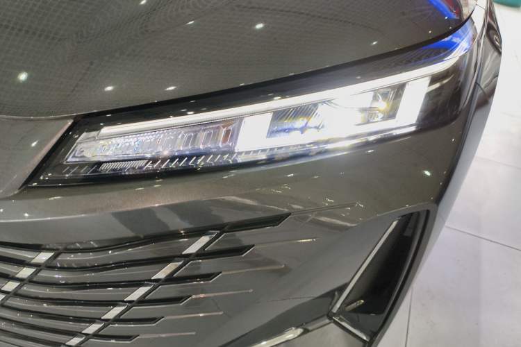 Used CHANGAN Eado 2025 Blue Whale 1.5T 500Bar Prestige Model