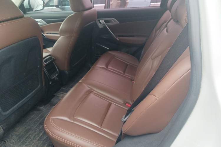 Used Geely Auto Emgrand X7 Sport 2016 1.8TD Automatic ZhiZun Version
