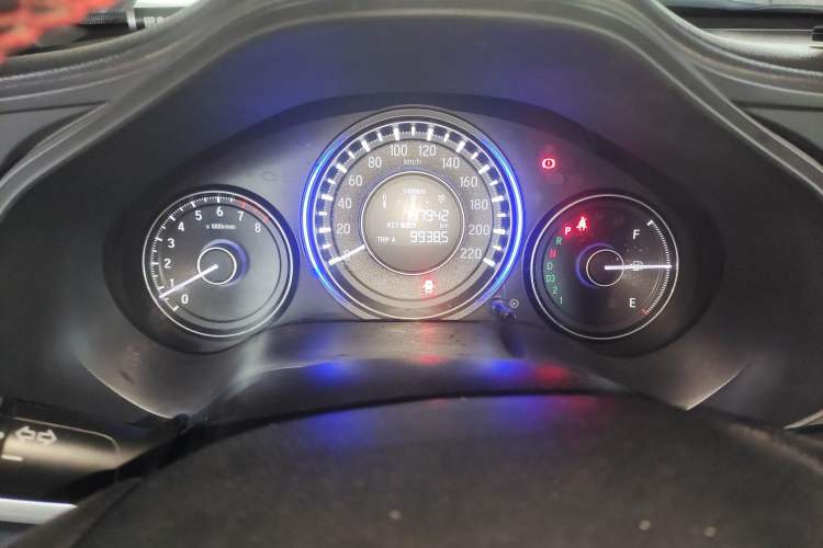 Used Honda Crider 2013 1.8L automatic luxury edition
