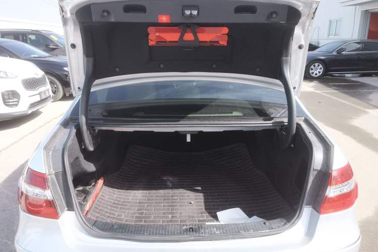 Used Mercedes-Benz E-Class 2013 E 260 L CGI Elegant Model