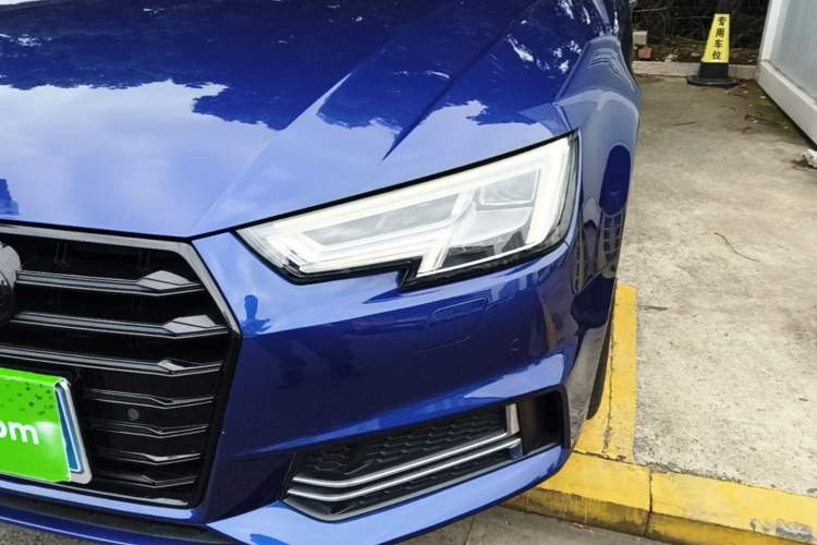 Used Audi A4L 2018 30th Anniversary Edition 40 TFSI Fashion Model