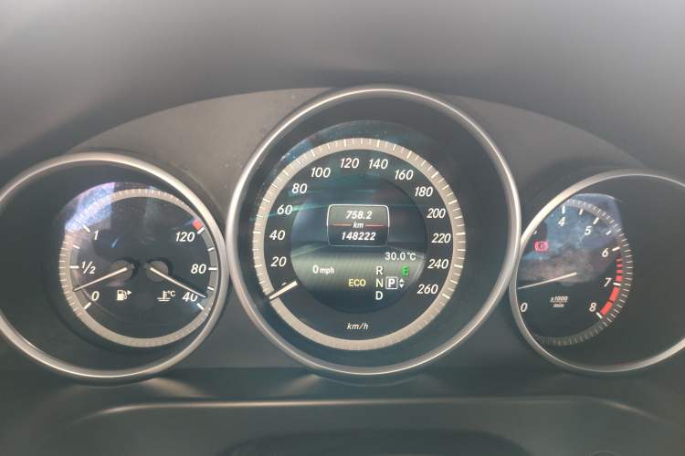 Used Mercedes-Benz E-Class 2015 Facelift E 200 L