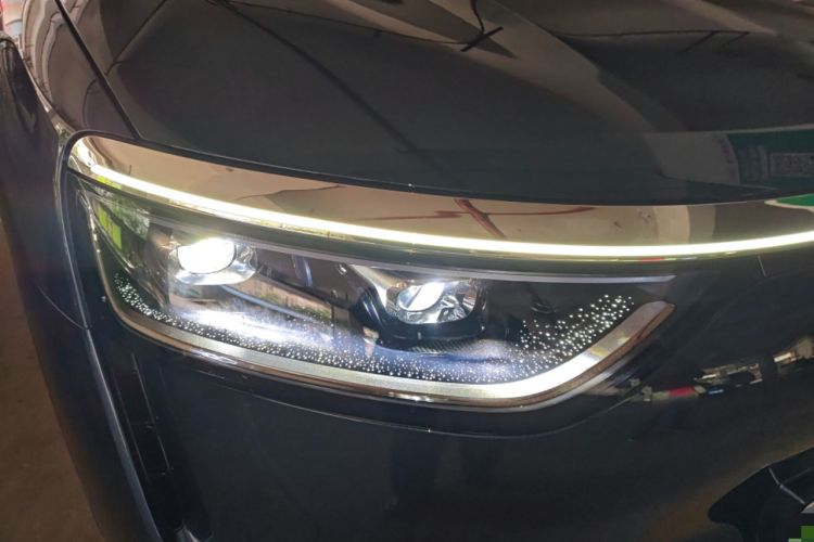 Used Hima AITO M8 2025 Model, Pure Electric Max+ Six-Seat Long-Range Version
