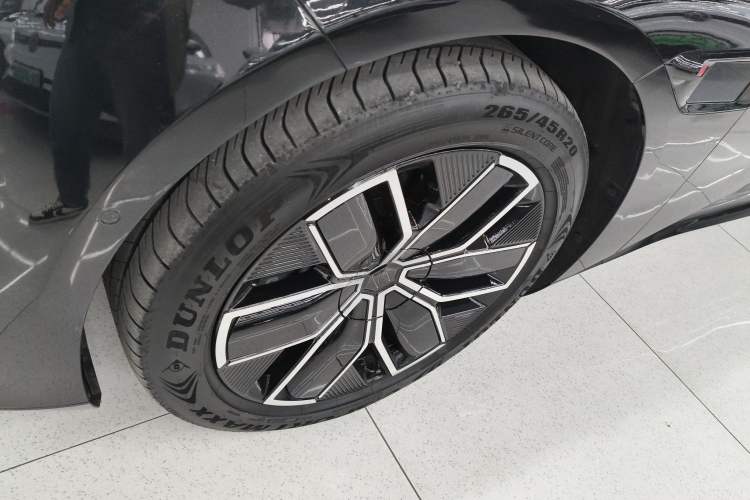 Used Avatr 12 2025 Max Extended-Range Edition
