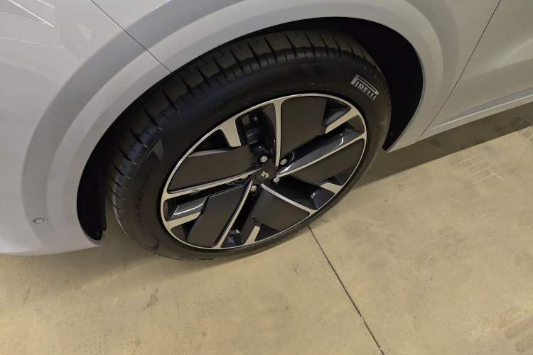 Used Li Auto L6 2025 Max Smart Refresh Edition
