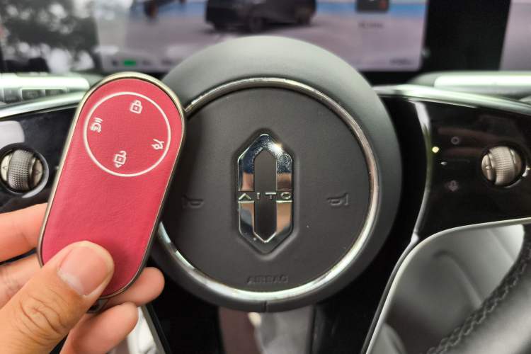 Used Hima AITO M9 2024 All-Electric Max Version 100 kWh 6-Seater