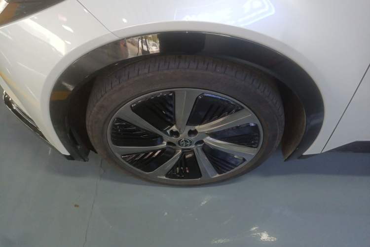 Used Toyota bZ5 2025 Model 550 PRO
