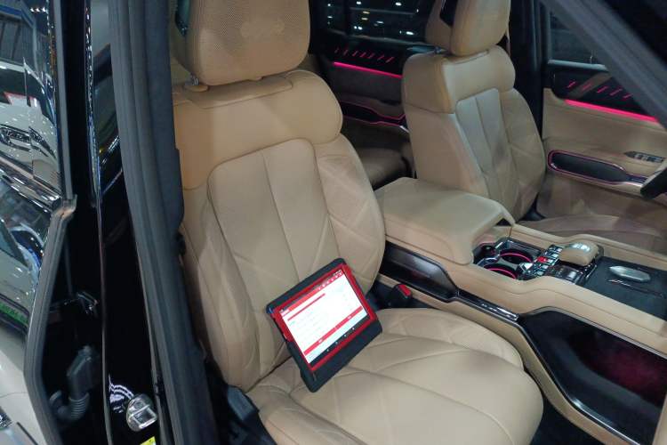 Used Formula Leopard Leopard 8 2025 Smart & Brave Flagship Edition 7 Seats