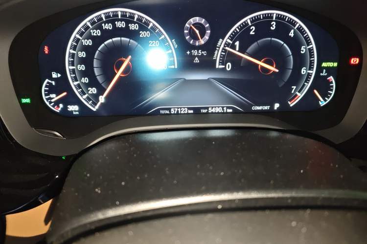 Used BMW 5 Series 2019 530Li Leading Model M Sport Package
