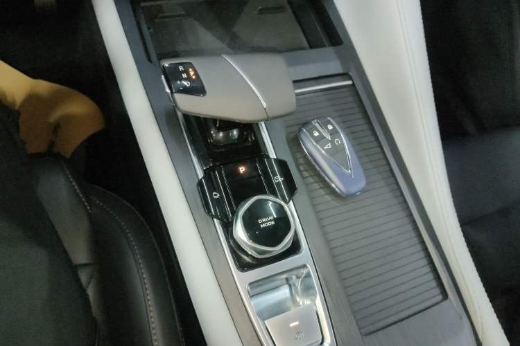 Used CHANGAN CS75 PLUS 2024 3rd Generation Champion Edition 1.5T Intelligent Drive Dynamic Model
