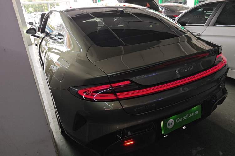 Used Xiaomi Auto SU7 2024 Rear-Drive Long-Range Intelligent Driving Version Rear Left 45 Deg