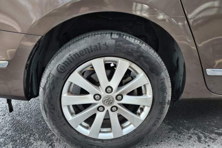 Used Buick GL8 2018 28T Luxury Model China VI Standard
