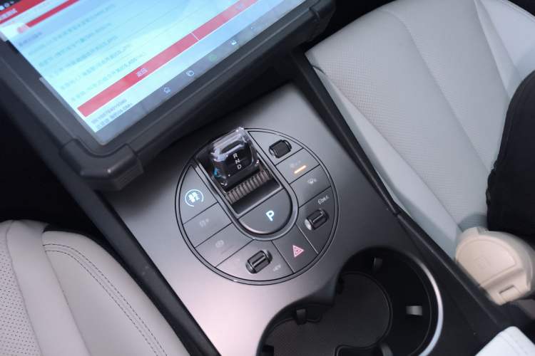 Used BYD Seal 06 New Energy 2024 DM-i 80KM Prestige Model
